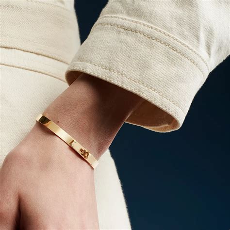 hermes bracelet kelly double|hermes kelly bracelet white gold.